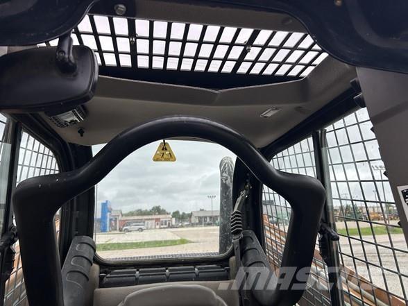 CASE SR220 Carregadoras de direcção deslizante