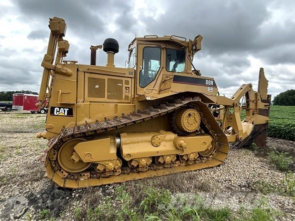 CAT D8N Dozers - Tratores rastos