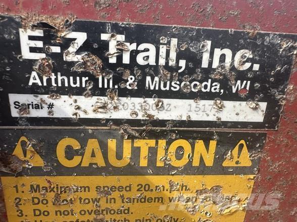 E-Z Trail 672 Outros reboques agricolas