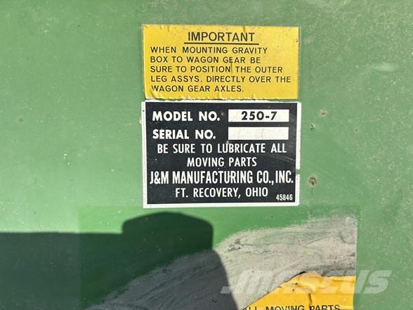 J&M 250-7 Carrinhos de grão