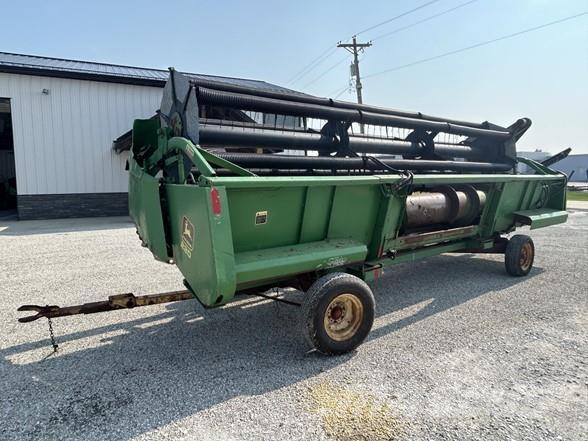 John Deere 220 Ceifeiras debulhadoras compactas