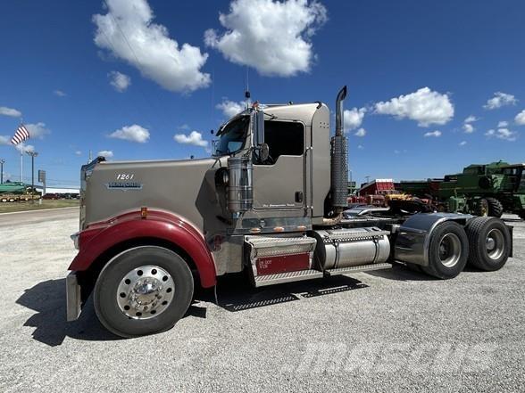Kenworth W900 Tractores (camiões)