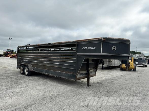  PACESETTER 24 Reboques transporte animais