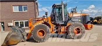 Hitachi ZW 220 Pás carregadoras de rodas