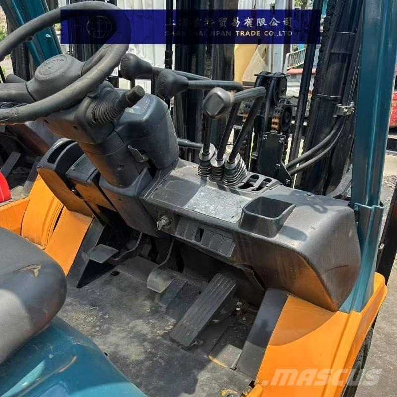 Toyota 7FGU25 Empilhadores Diesel