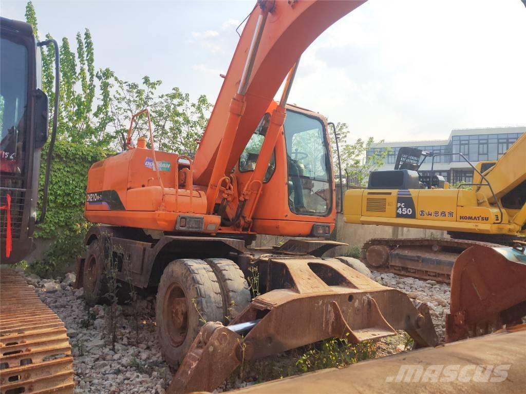 Doosan DH210W-7 Escavadoras de rodas