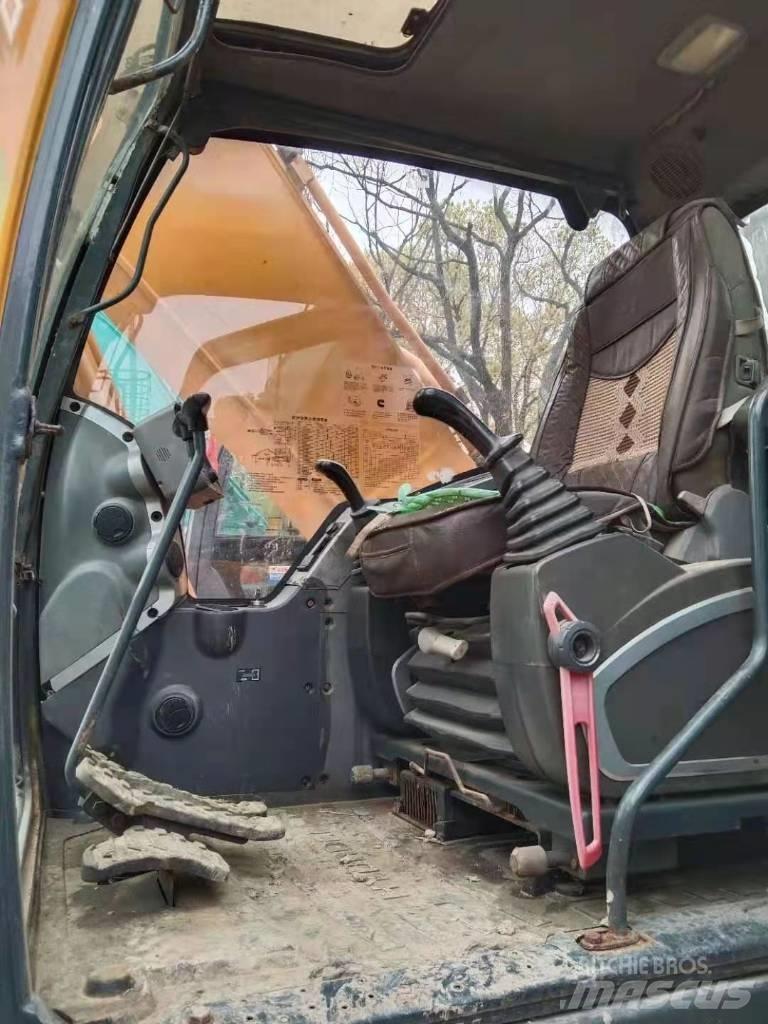 Hyundai R215-9T Escavadoras de rodas