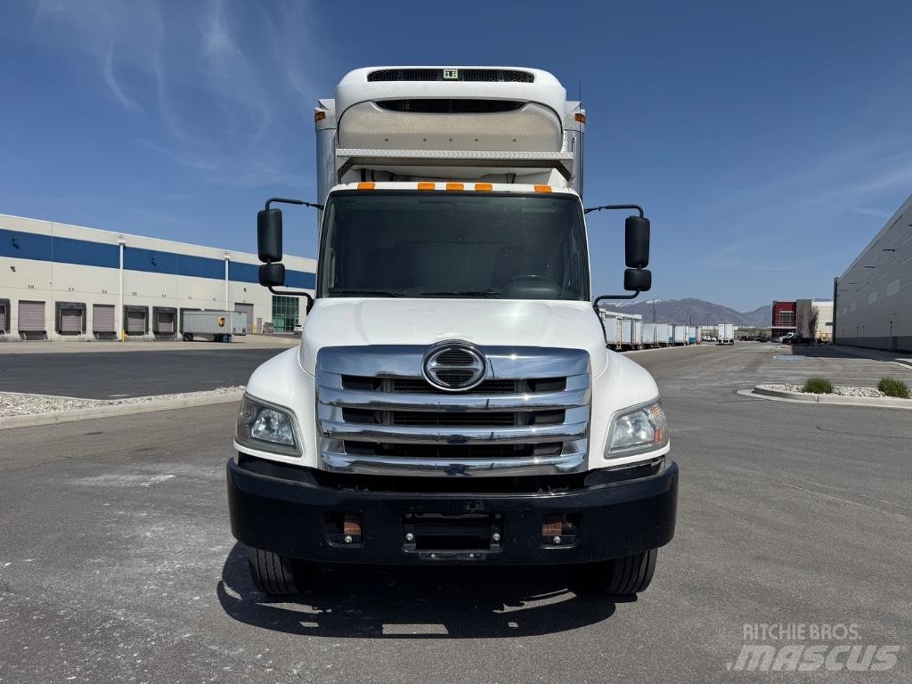 Hino 268 T Camiões caixa temperatura controlada