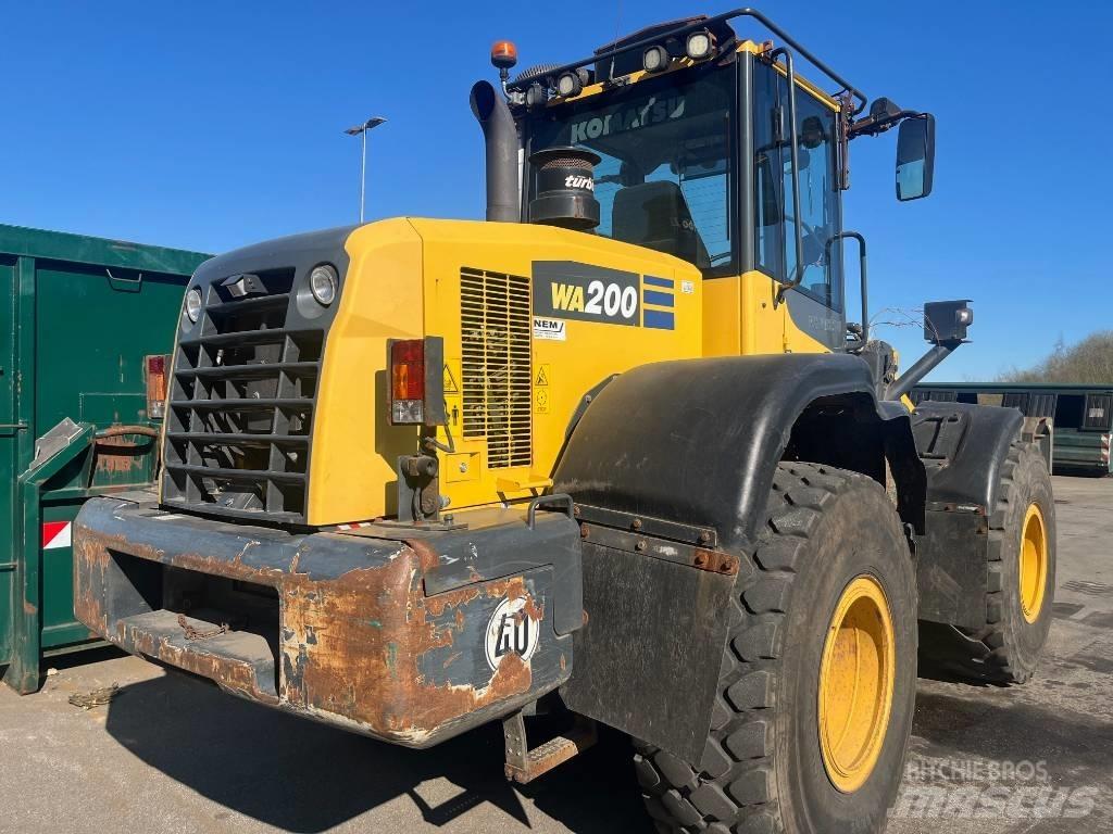 Komatsu WA 200-7 Escavadoras de rastos