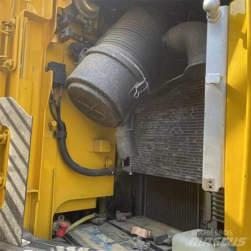 Komatsu PC 138 Escavadoras de rastos