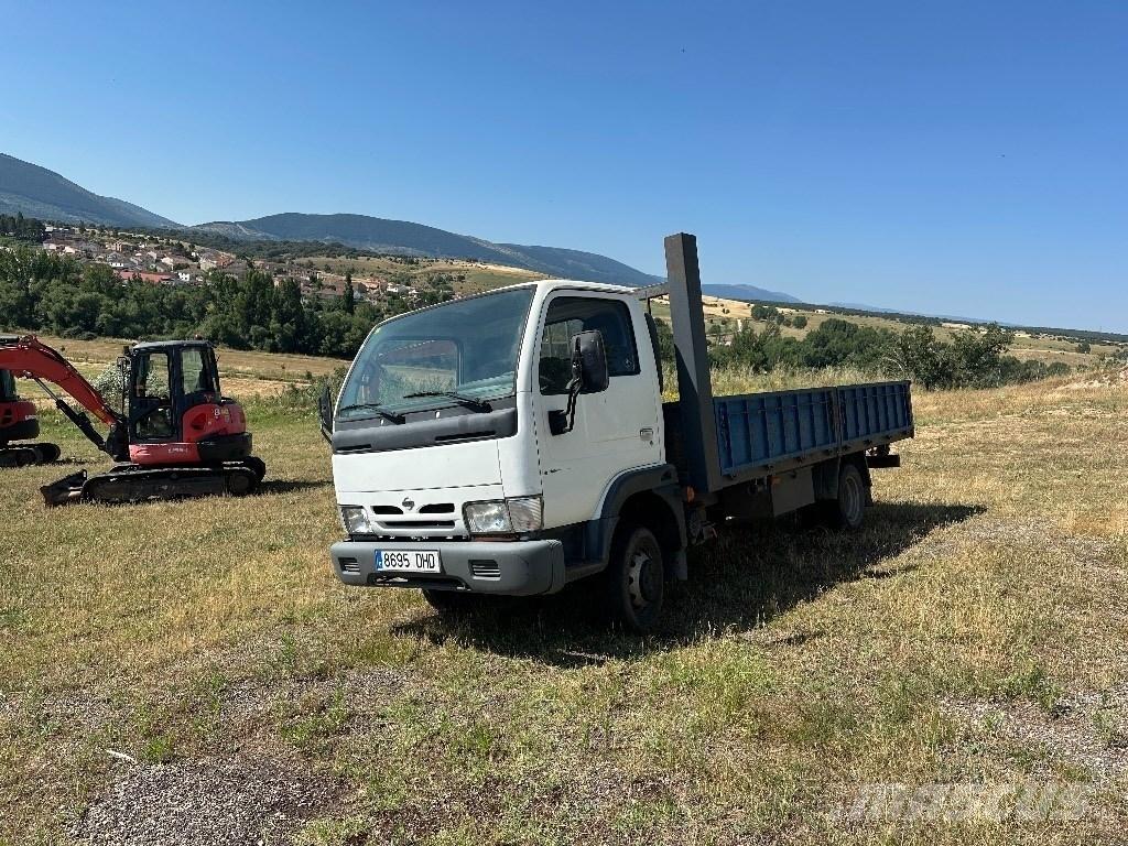 Nissan CABSTAR 35.13 Plataformas aéreas montadas em atrelados