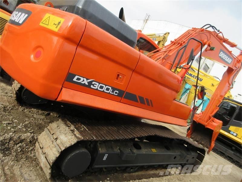 Doosan DX 300 Escavadoras de rastos
