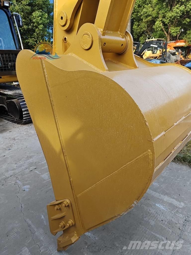 CAT 320D2L Escavadoras de rastos
