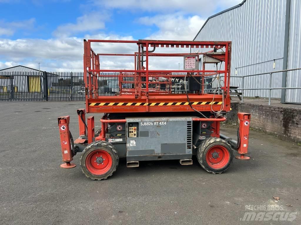 SkyJack SJ 6826 RT Elevadores de tesoura