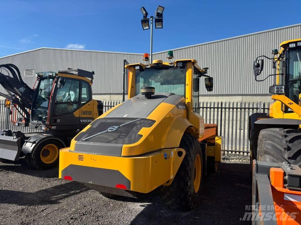 Volvo SD 160 B Cilindros Compactadores de pneus