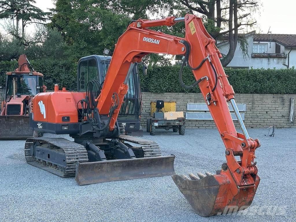 Doosan SOLAR 75V Escavadoras Midi 7t - 12t