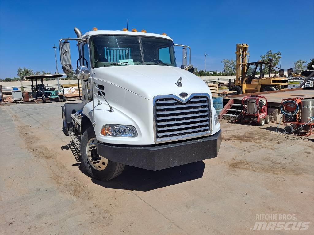 Mack CX612 Tractores (camiões)