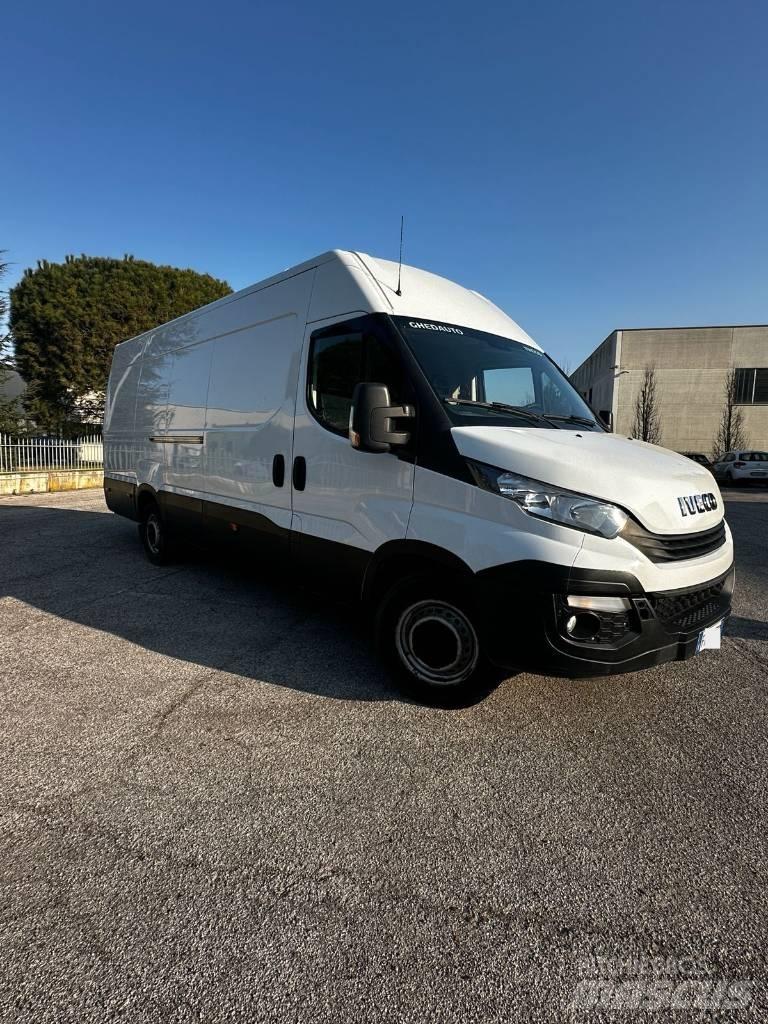Iveco Daily 35 S16 Carrinhas de caixa fechada