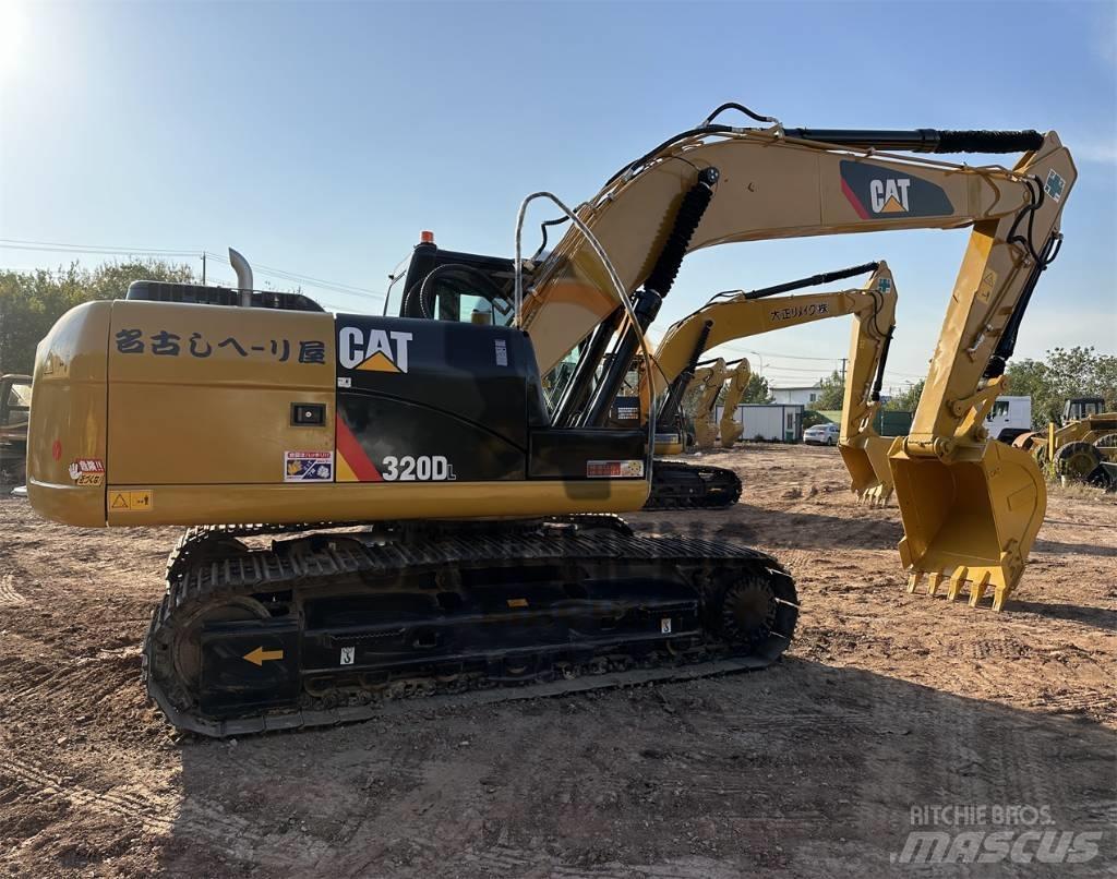 CAT 320 D L Escavadoras de rastos