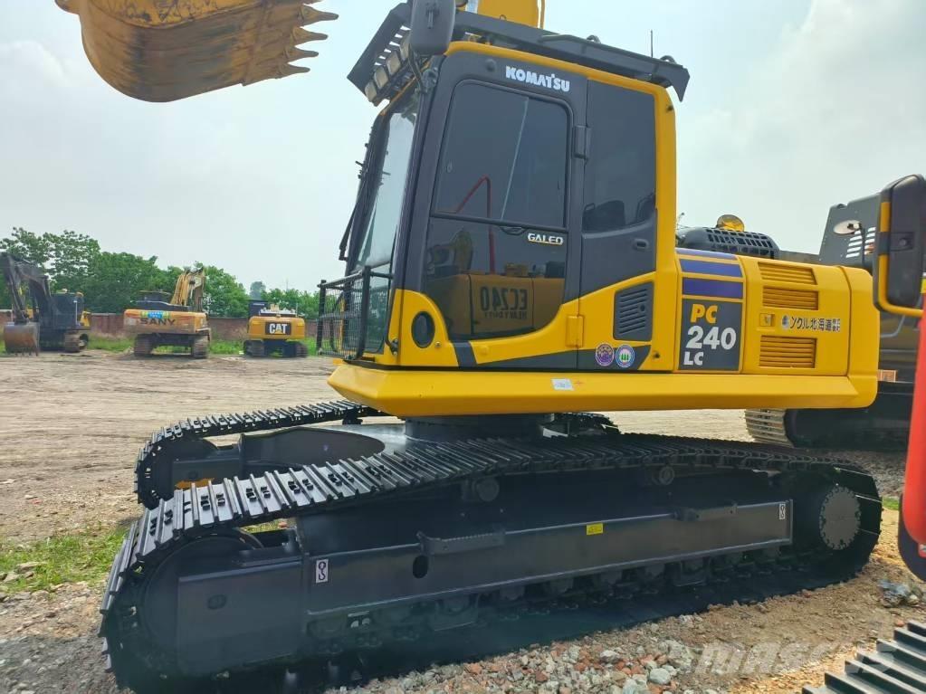 Komatsu PC 240-8 Escavadoras de rastos