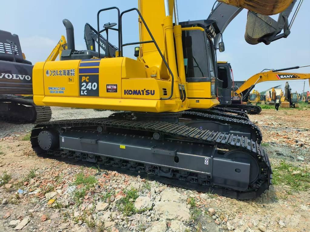 Komatsu PC 240-8 Escavadoras de rastos