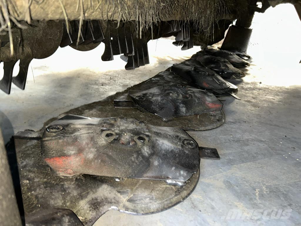 Kuhn FC3125 Corta-Relvas montadas e arrastadas