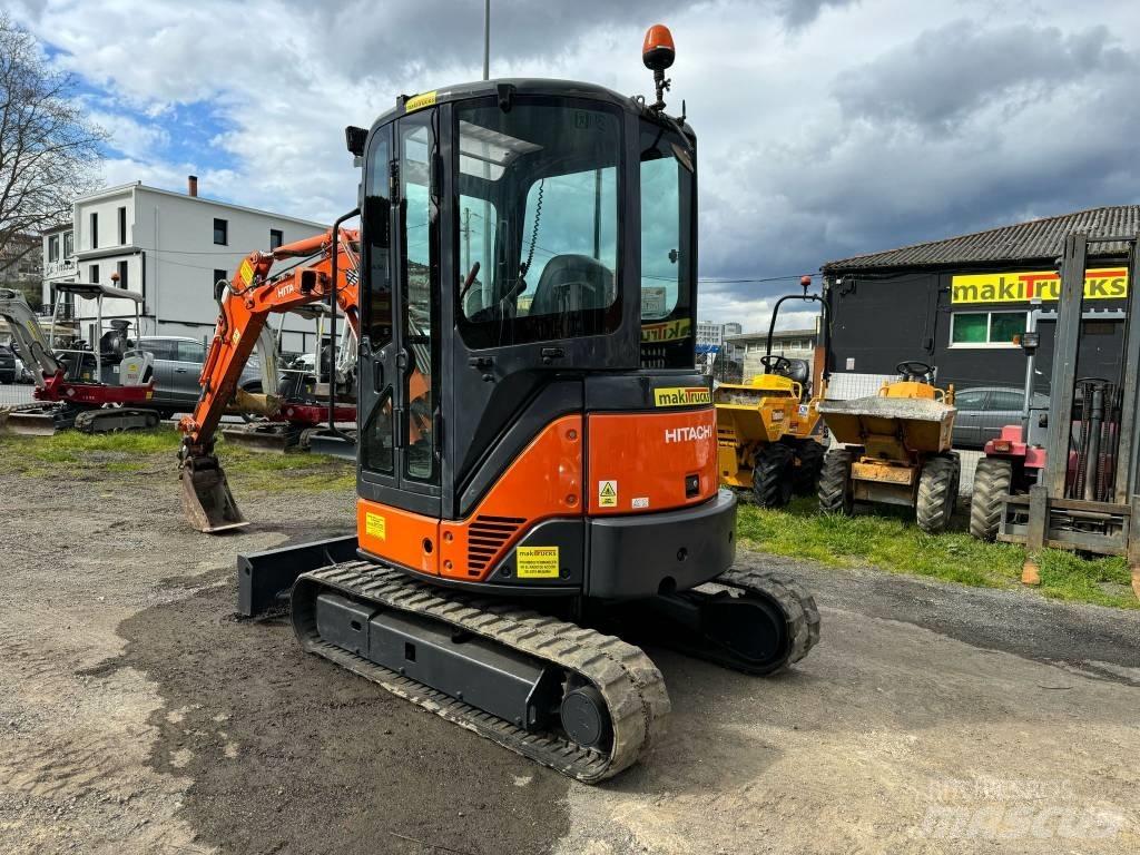 Hitachi ZX 30 U-2 Mini Escavadoras <7t