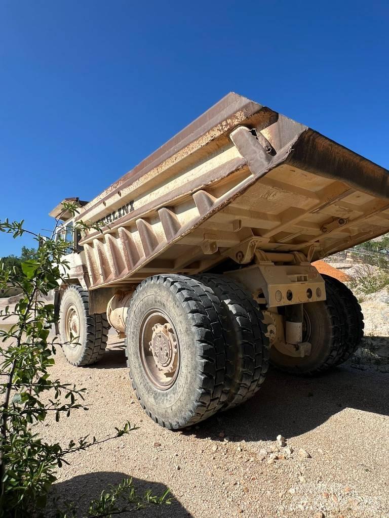 Perlini DP655B Camiőes dumper basculantes rígidos