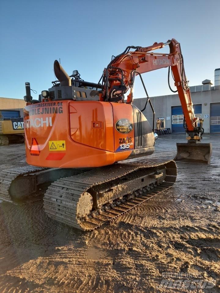 Hitachi ZX 135 US-6 Escavadoras de rastos