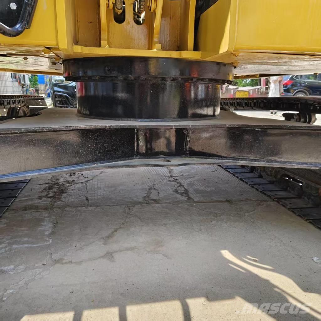 CAT 310 Escavadoras de rastos