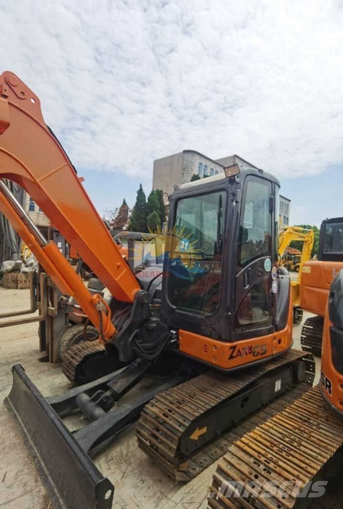 Hitachi ZX65 Mini Escavadoras <7t