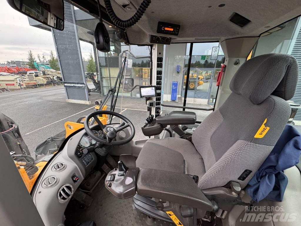 Volvo L 120 H Pás carregadoras de rodas