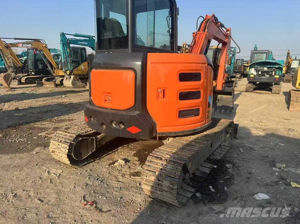Hitachi ZX 55 Mini Escavadoras <7t