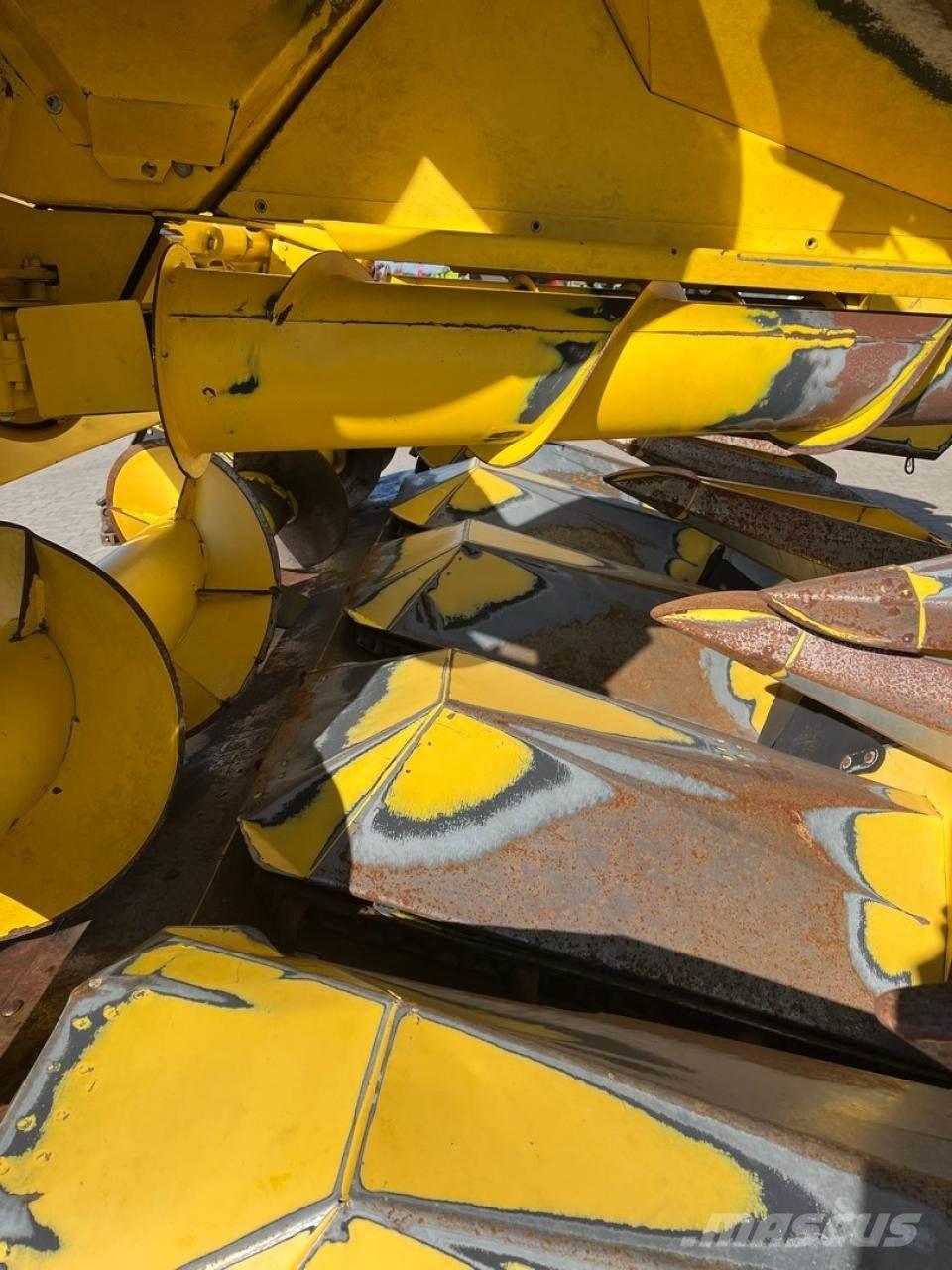 New Holland MF675W Acessórios de ceifeiras debulhadoras