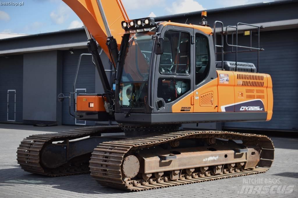 Doosan DX 225 LC-5 Escavadoras de rastos