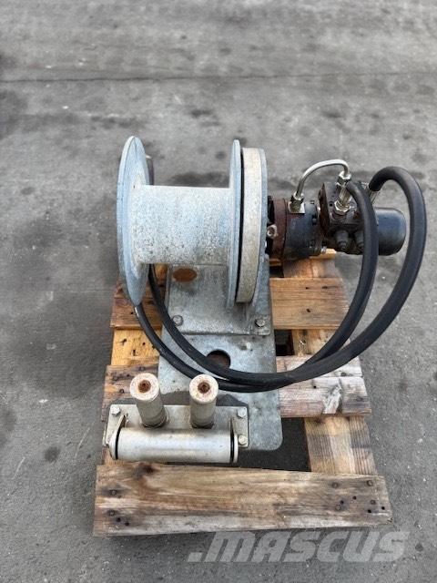 Woma USED WINCH Acessórios e peças de equipamento de perfuração