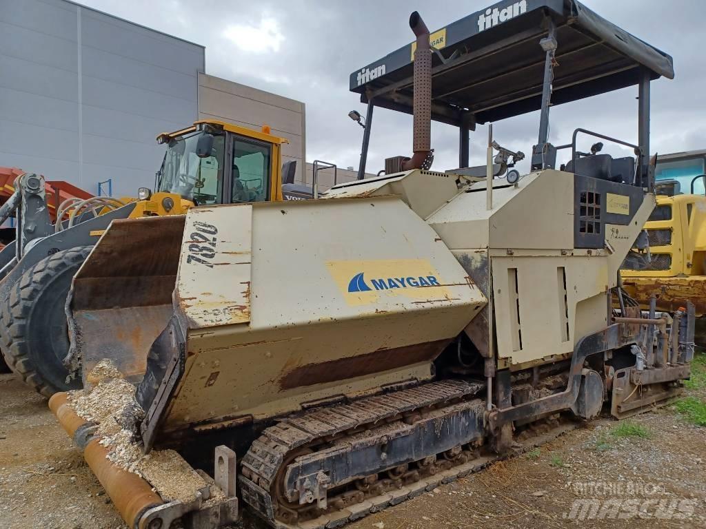 Titan 7820 Pavimentadoras de asfalto