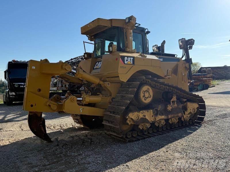 CAT D8T Dozers - Tratores rastos