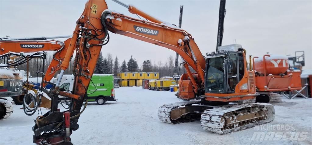Doosan DX235LCR Escavadoras de rastos