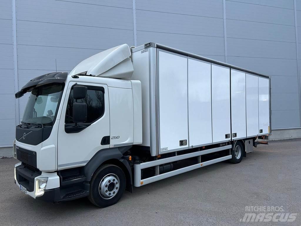 Volvo FL Camiões de caixa fechada