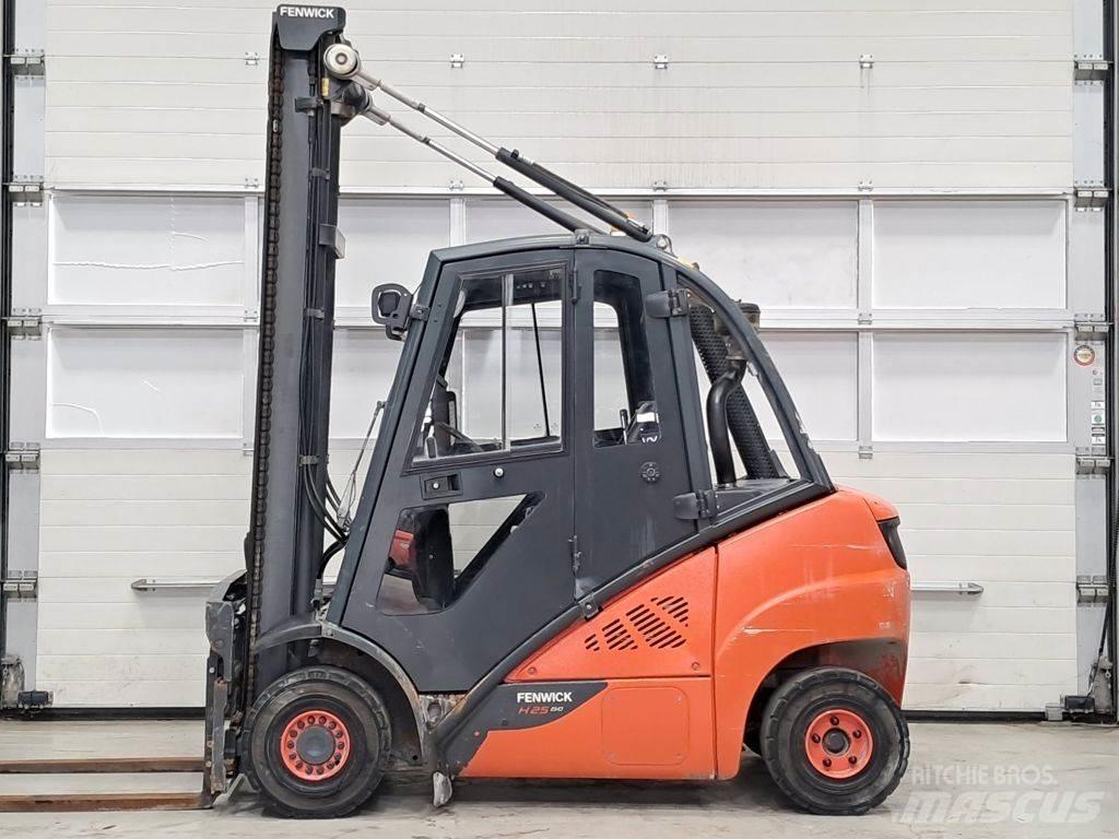 Linde H25D-02 Empilhadores Diesel