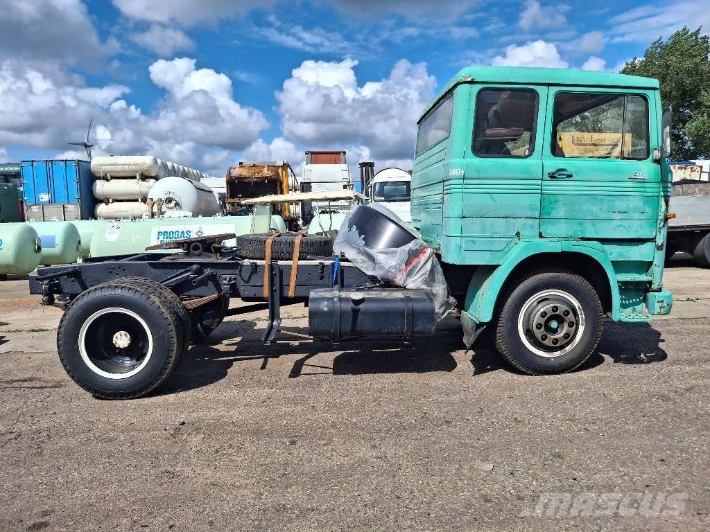 Mercedes-Benz 911 Tractores (camiões)