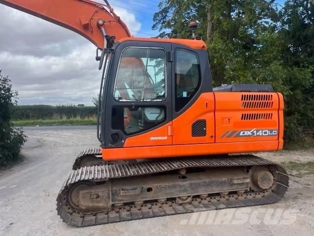 Doosan DX 140 LC-3 Escavadoras de rastos