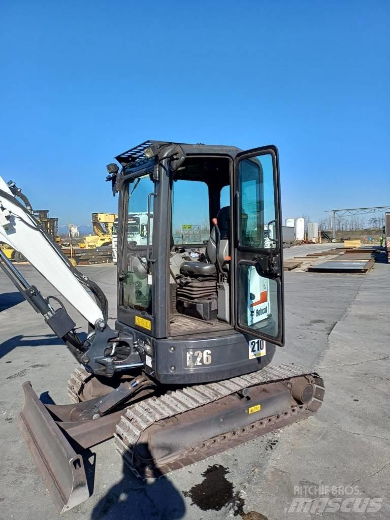 Bobcat E26 Mini Escavadoras <7t