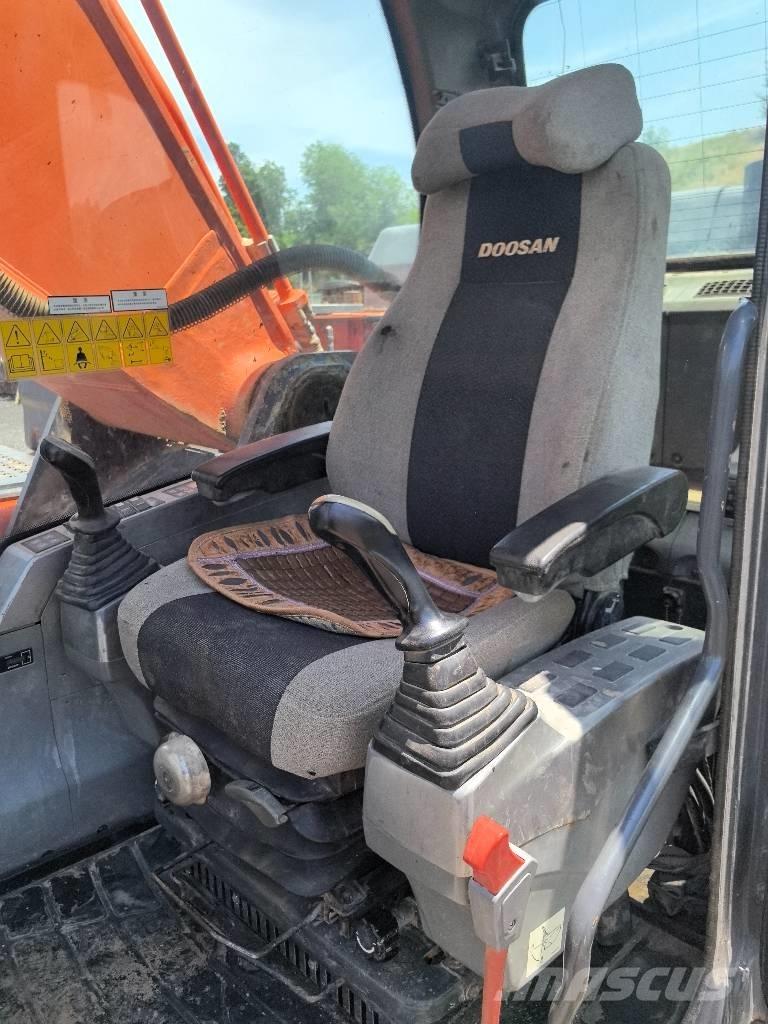 Doosan DX 340 LC-9C Escavadoras de rastos