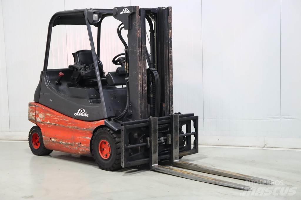 Linde E30-02 Empilhadores eléctricos