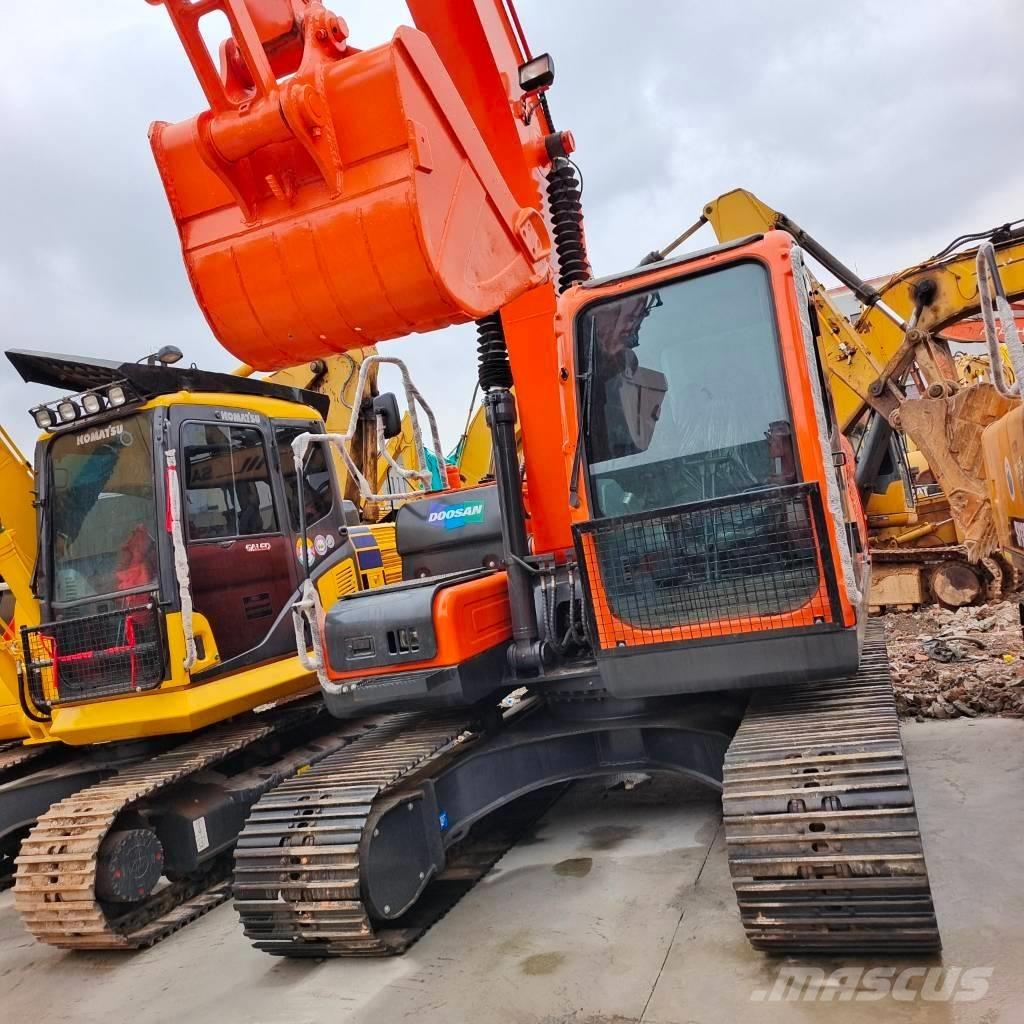 Doosan DX 150 LC Escavadoras de rastos