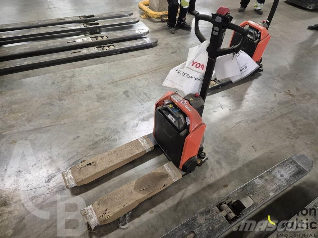Toyota LHE130 Preparadoras de encomendas de média elevação