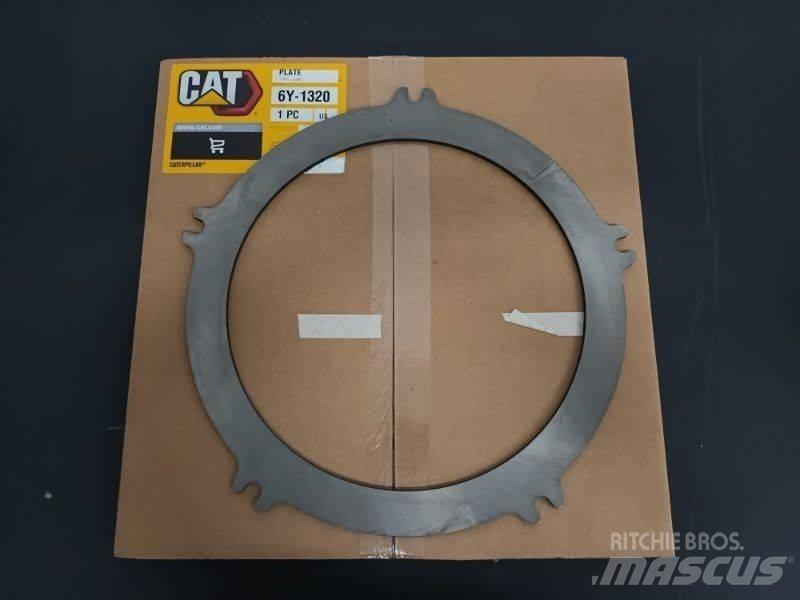 CAT PLATE 6Y-1320 Chassis e suspensões