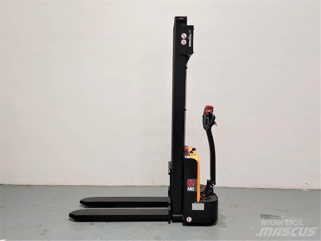  ESL122 2S330 Empilhador para operador externo